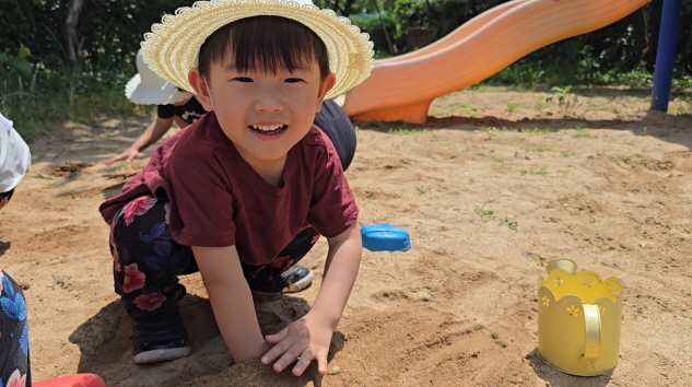 가창 옛 도랑 놀이터에서 더위를 식히며 즐겁게 놀이했어요!